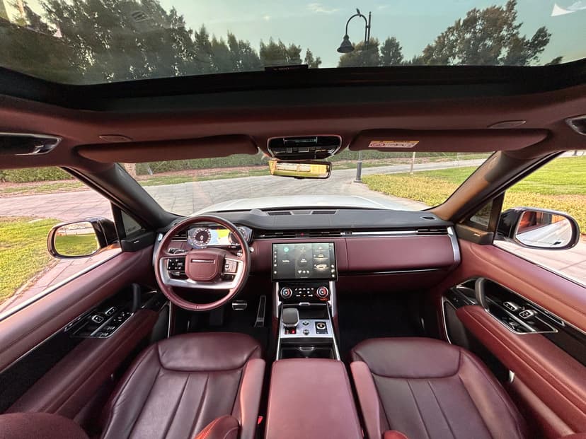 Range Rover vogue 2024 Rental Dubai - View 12