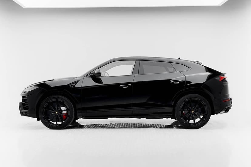 Rent Lamborghini Urus 2023 in UAE