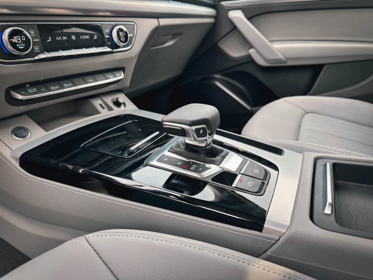 AUDI Q5 2024 Rental Dubai - View 5