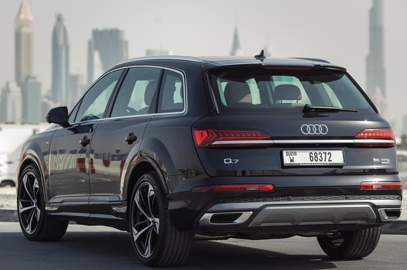 Audi Q7 2021 Rental Dubai - View 6