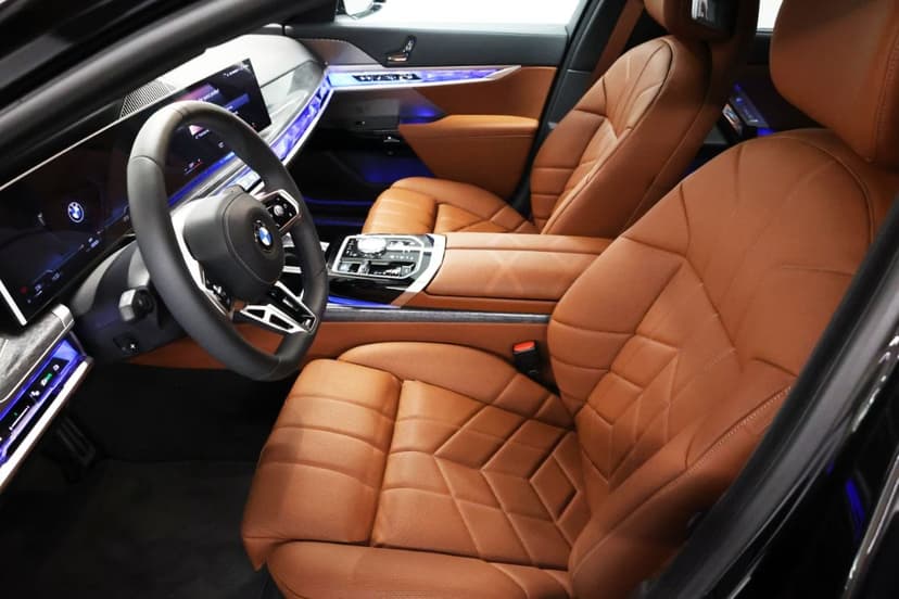 BMW 735i 2023 Rental Dubai - View 5