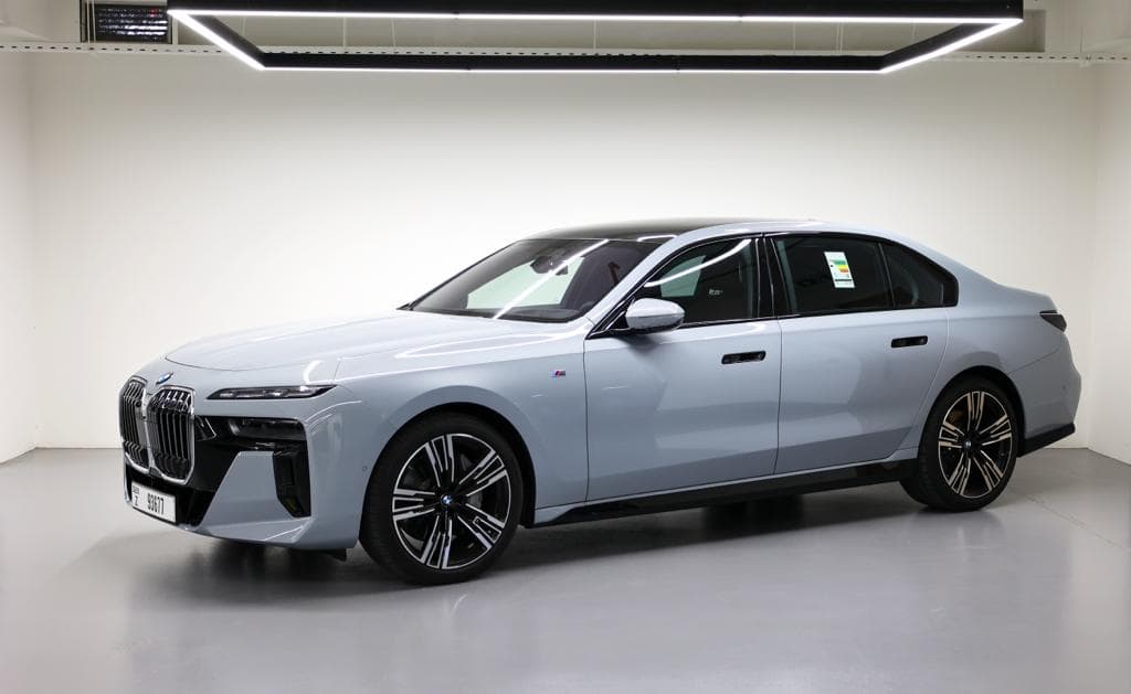 BMW 740i 2023 Rental Dubai - Main View