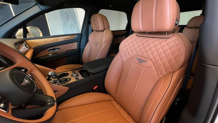 Bentley Bentayga 2023 Rental Dubai - View 5
