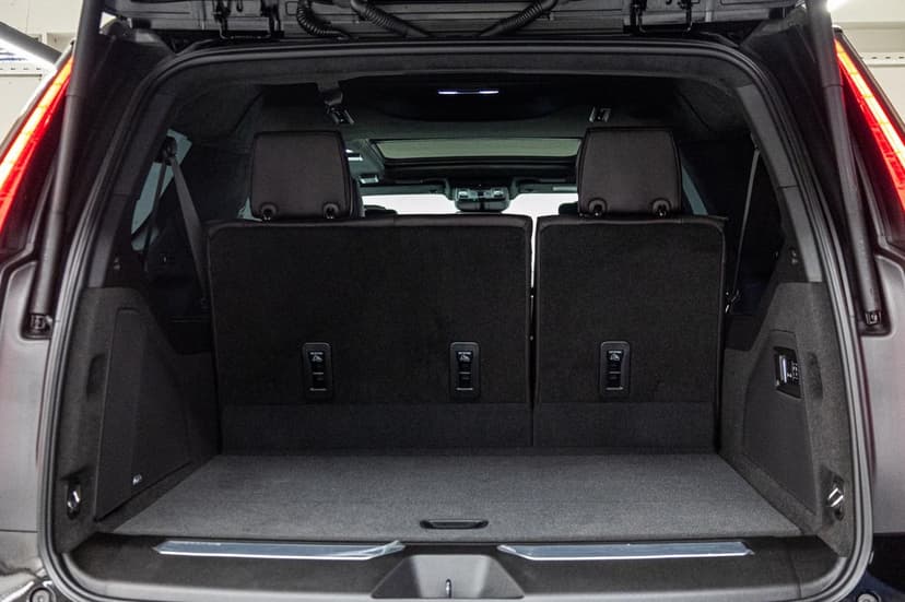 Cadillac Escalade Platinum Sport ESV 2024 Rental Dubai - View 5