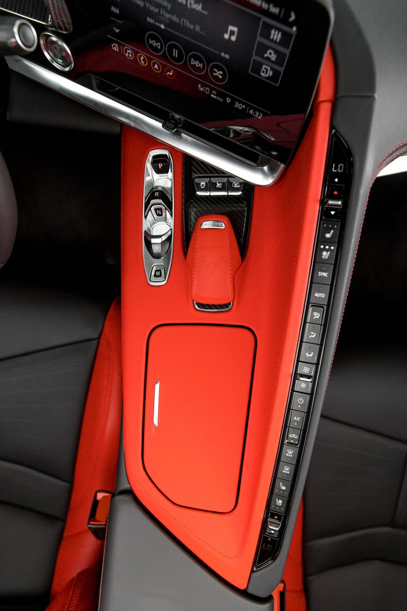 Chevrolet corvette C8 2022 Rental Dubai - View 11