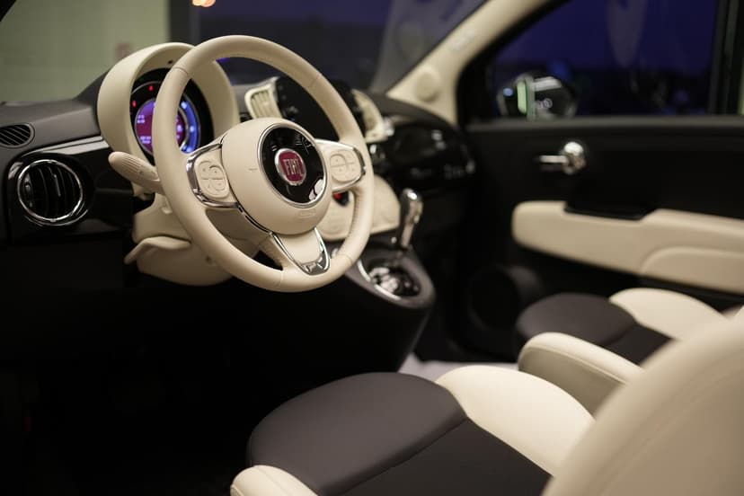 Fiat 500C 2023 Rental Dubai - View 3