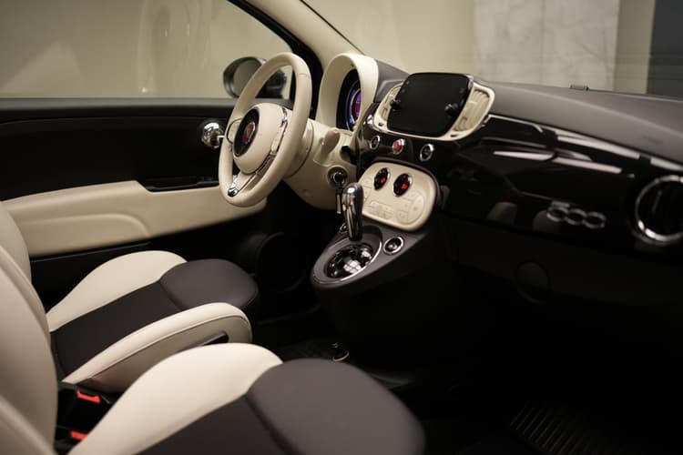 Fiat 500C 2023 Rental Dubai - View 2