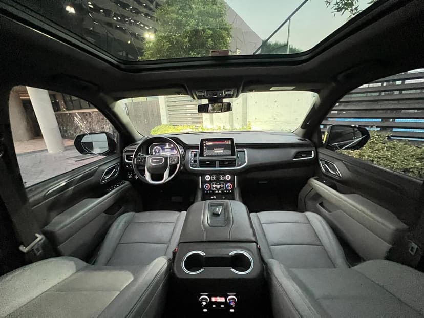 GMC Yukon 2022 Rental Dubai - View 3