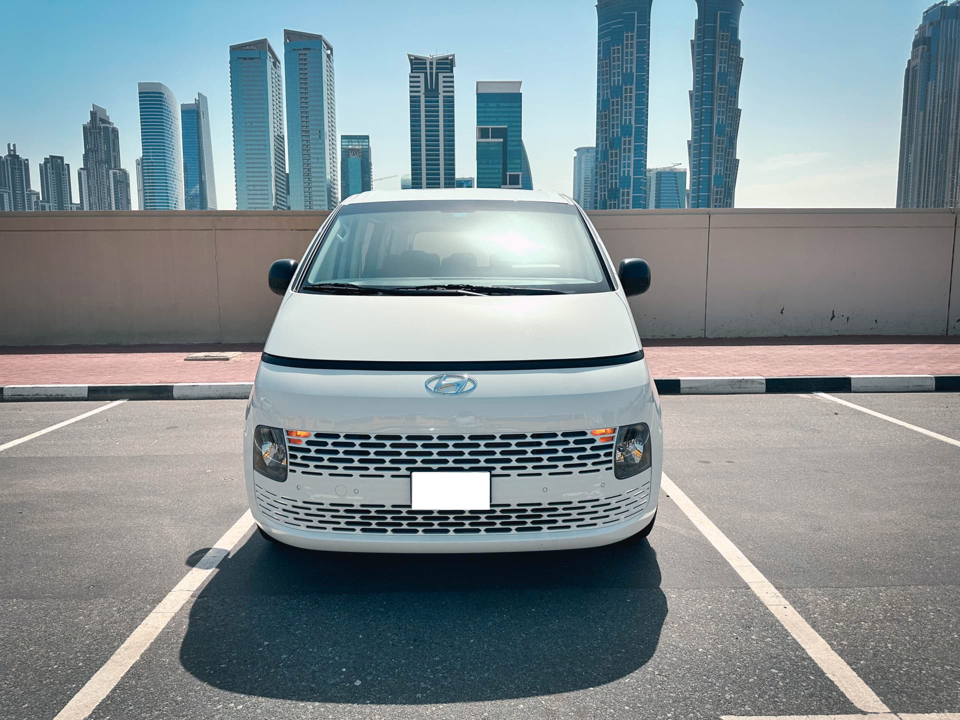 HYUNDAI STARIA 2024 Rental Dubai - Main View