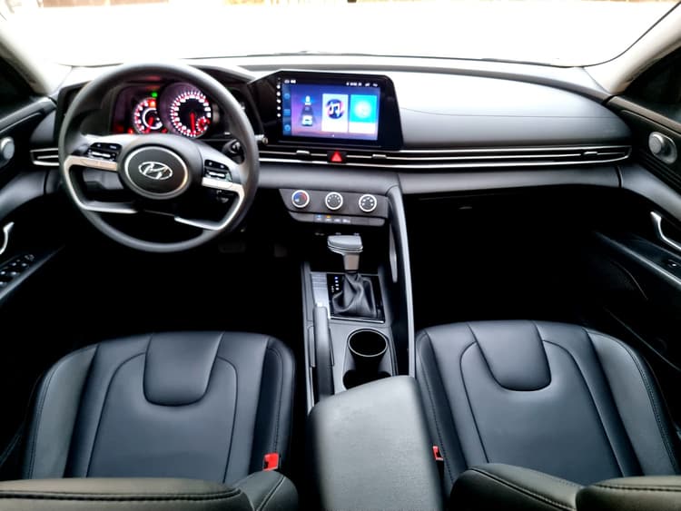 Hyundai Elantra 2022 Rental Dubai - View 3