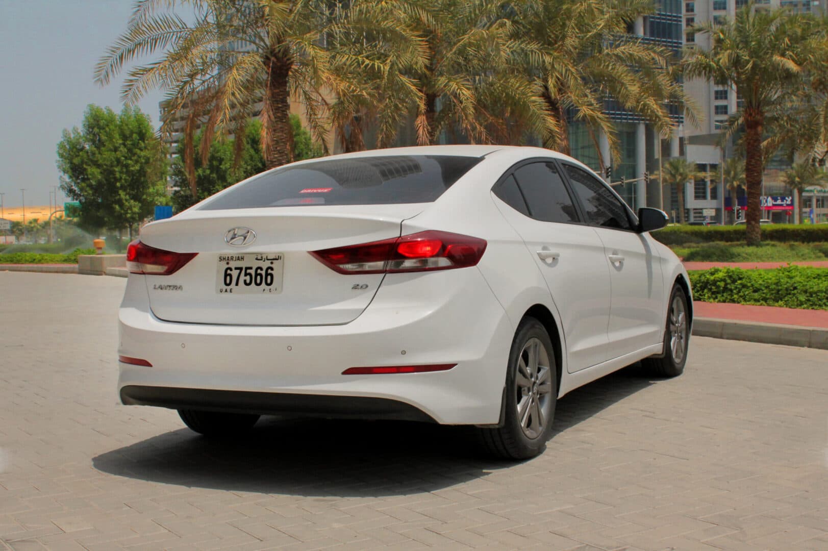 Hyundai Elantra 2022 huren Dubai - Detailweergave