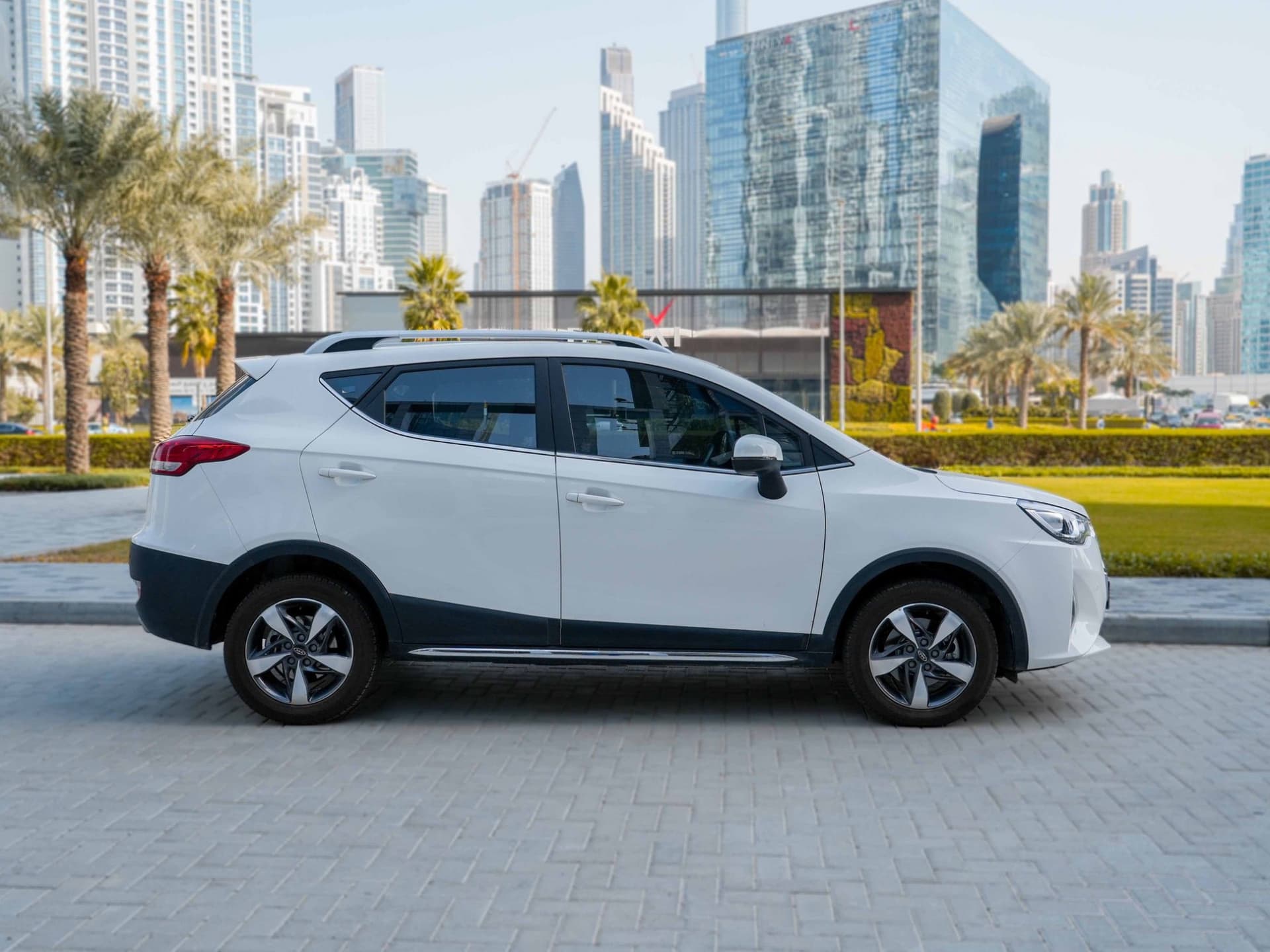 JAC S3 2023 mieten in Dubai - Detailansicht