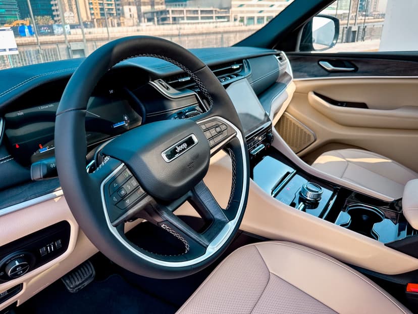 JEEP GRAND CHEROKEE 2024 Rental Dubai - View 12