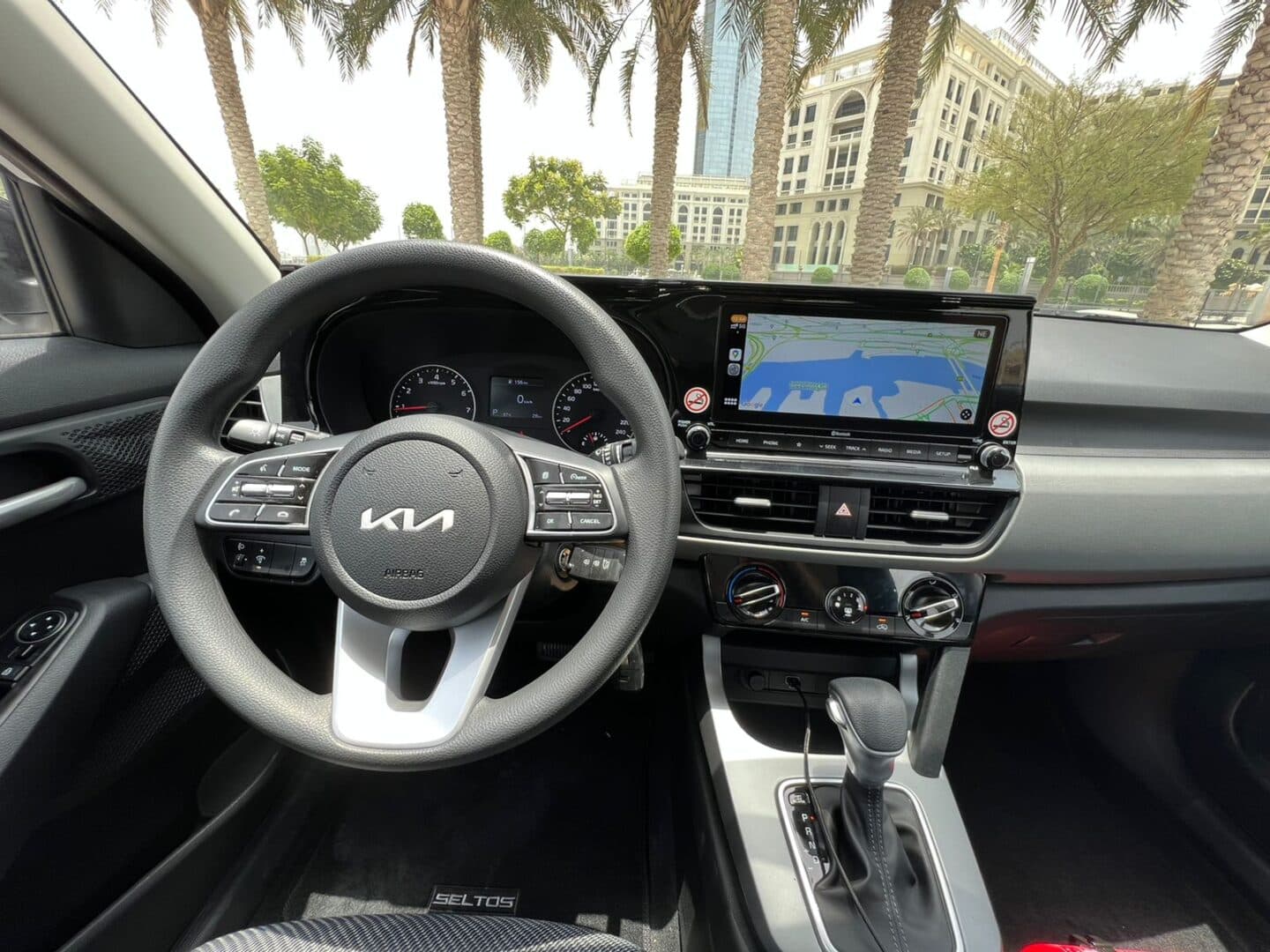KIA Seltos 2023 huren Dubai - Detailweergave