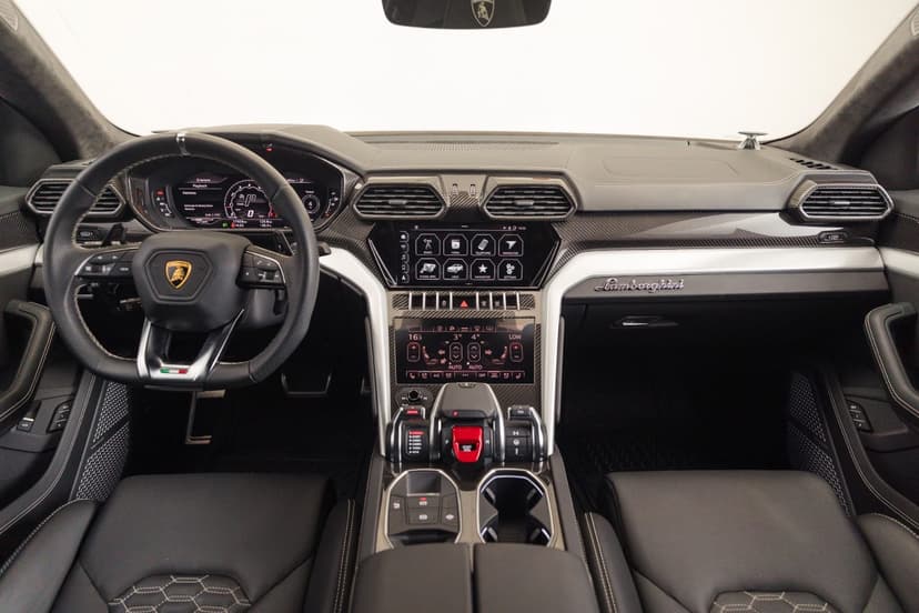 Lamborghini Urus 2023 Rental Dubai - View 6