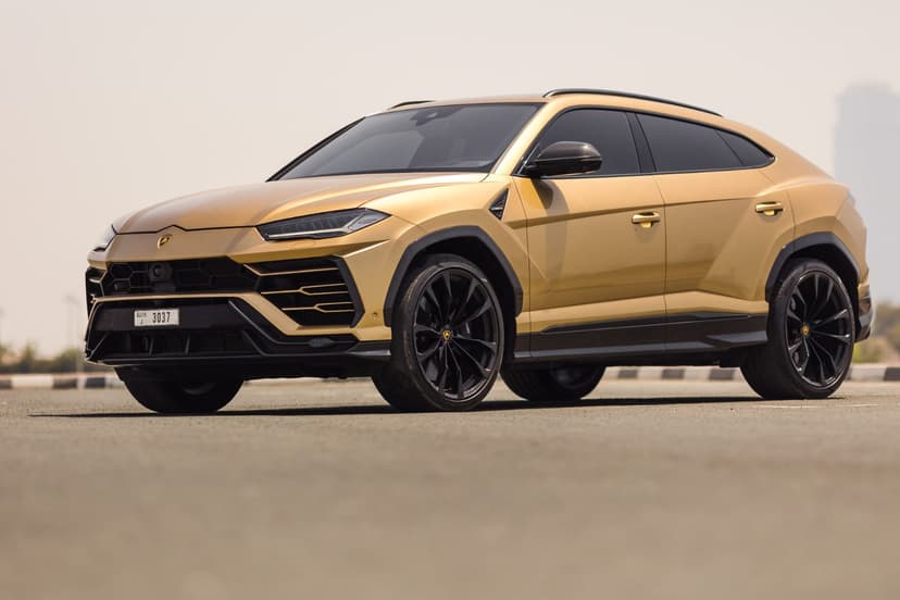 Lamborghini Urus 2023 Rental Dubai - View 3