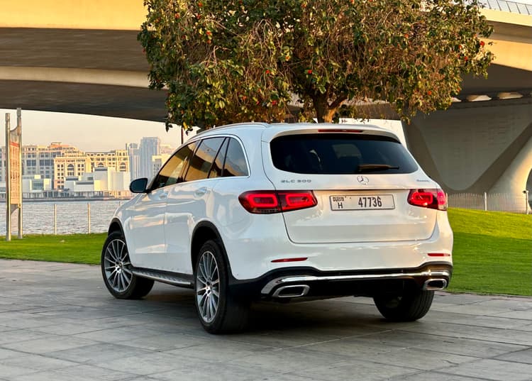 Mercedes Benz GLC 400 2022 Rental Dubai - View 3