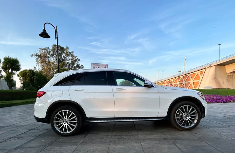 Mercedes Benz GLC 400 2022 Rental Dubai - View 2