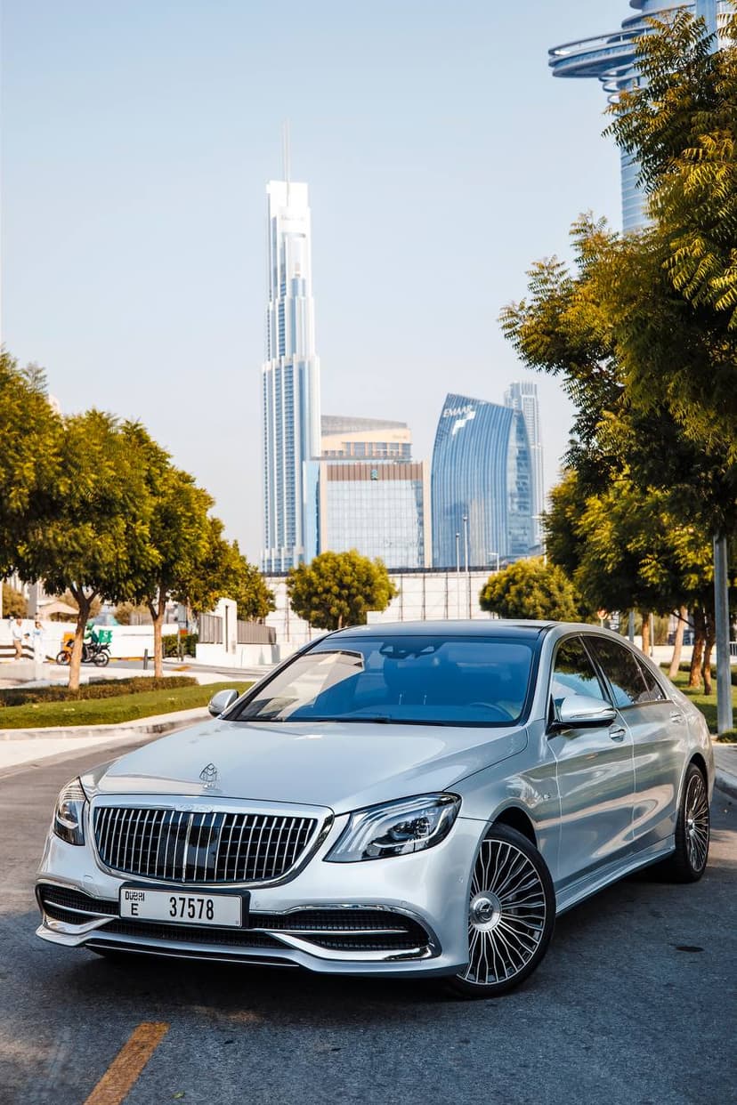 Mercedes S550 Maybach Rental Dubai - View 8