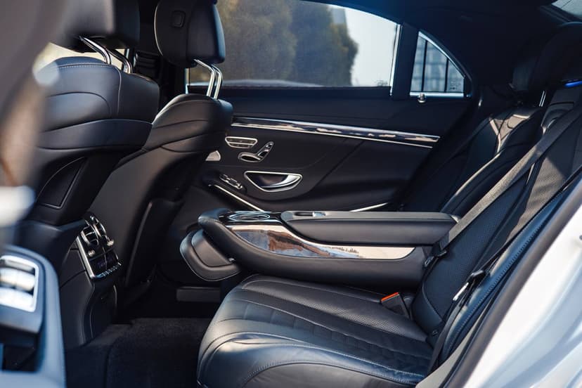 Mercedes S550 Maybach Rental Dubai - View 5