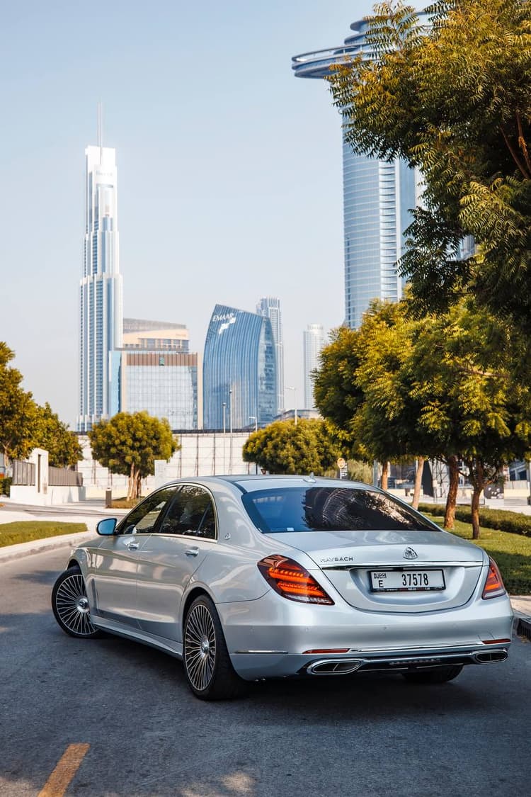 Mercedes S550 Maybach Rental Dubai - View 2