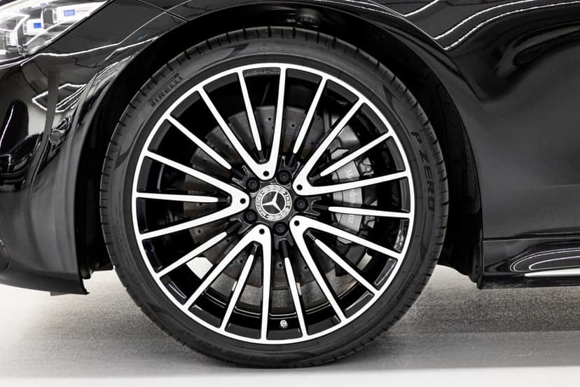 Mercedes-Benz S-500 2023 Rental Dubai - View 7