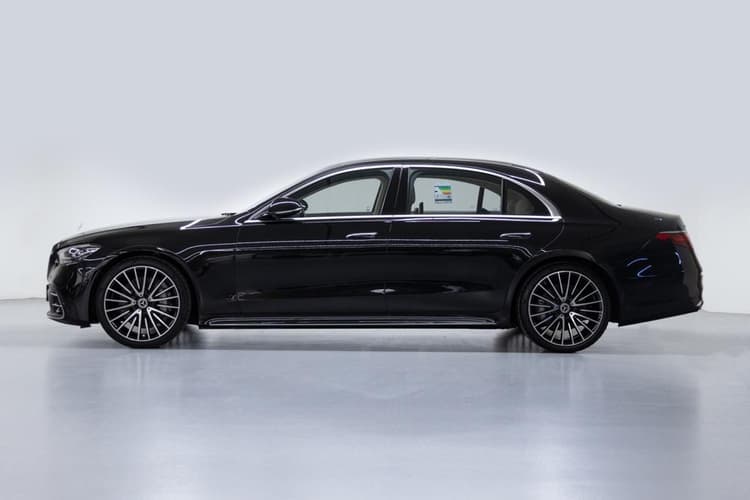 Mercedes-Benz S-500 2023 Rental Dubai - View 4