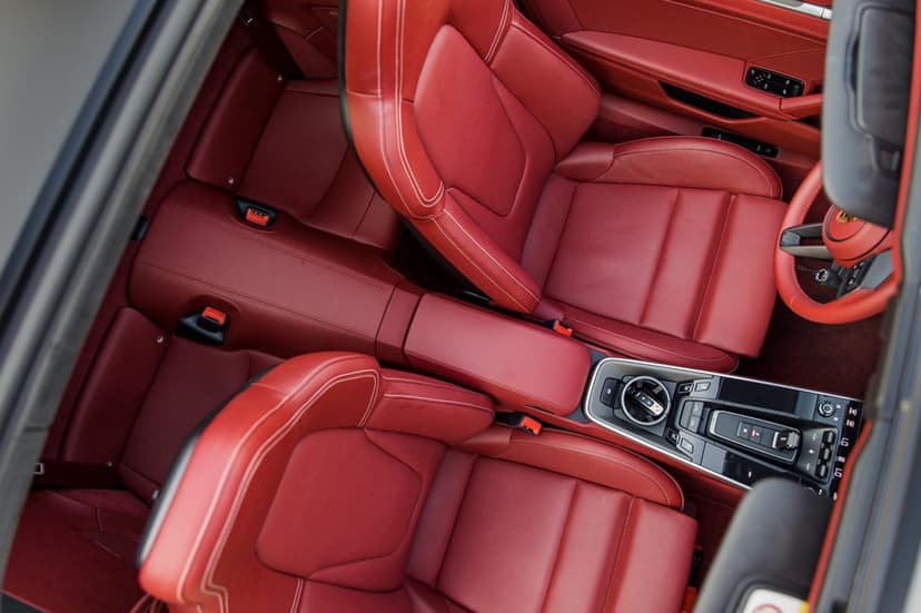 Porsche 911 Targa 4s 2022 Rental Dubai - View 6