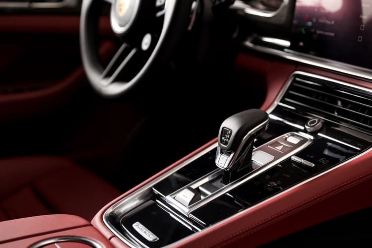 Porsche Panamera 2023 Rental Dubai - View 5