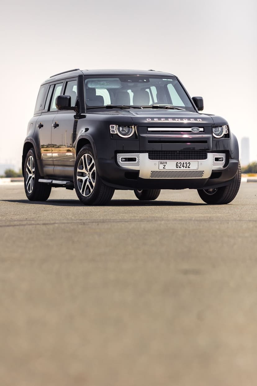 Range Rover Defender 2023 Rental Dubai - View 12