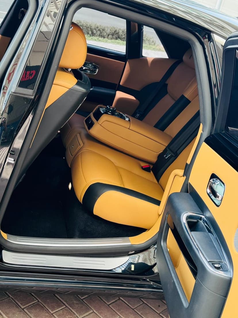 Rolls Royce Ghost 2018 Rental Dubai - View 4