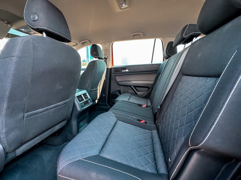VOLKSWAGEN TERAMONT 2022 Rental Dubai - View 9