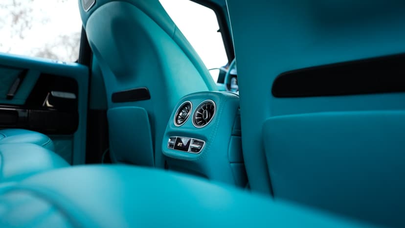 Rent MERCEDES G63 Brabus G800 in UAE