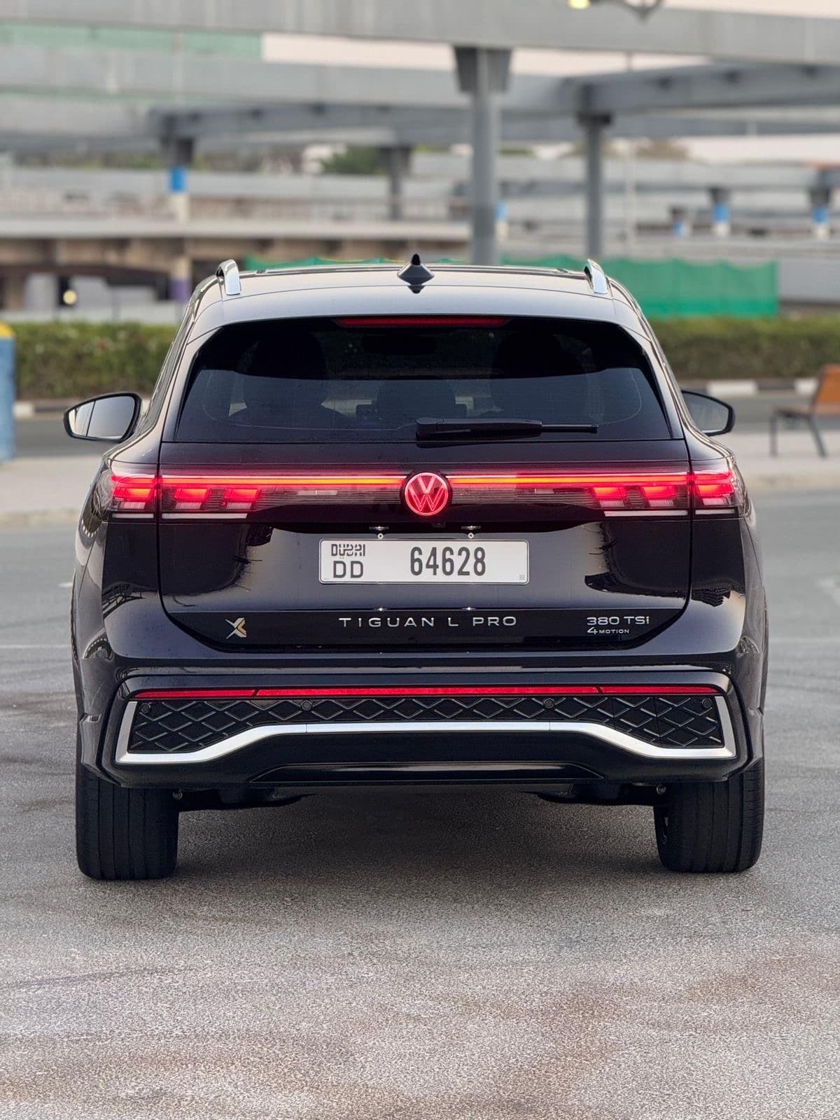 volkswagen-tiguan-r-line-2025