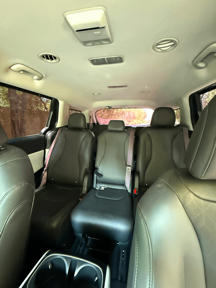 KIA Carnival 2024 Rental Dubai - View 15