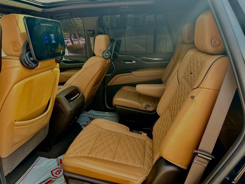 تأجير Cadillac Escalade 2024 في دبي - صورة 15