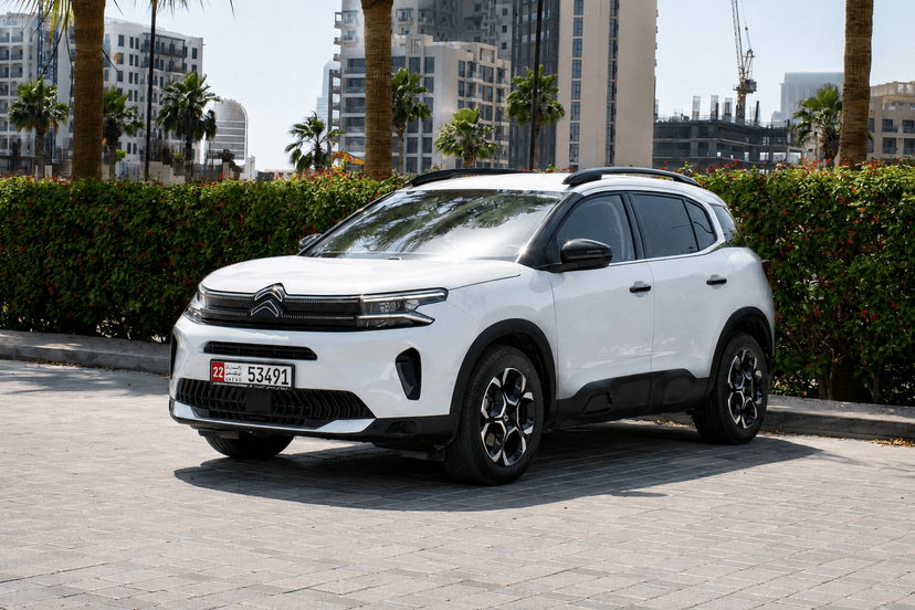 Citroen C5 Aircross 2026 mieten in Dubai - Hauptansicht