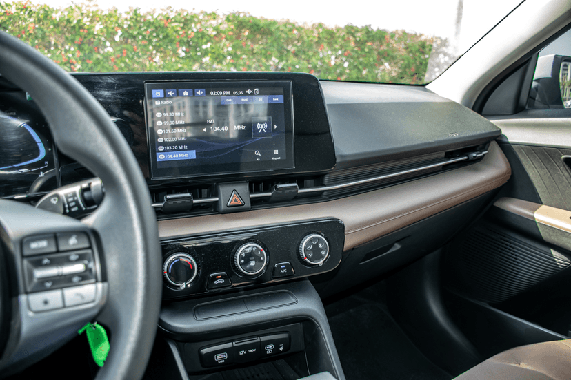 Hyundai Accent 2026 mieten in Dubai - Ansicht 13