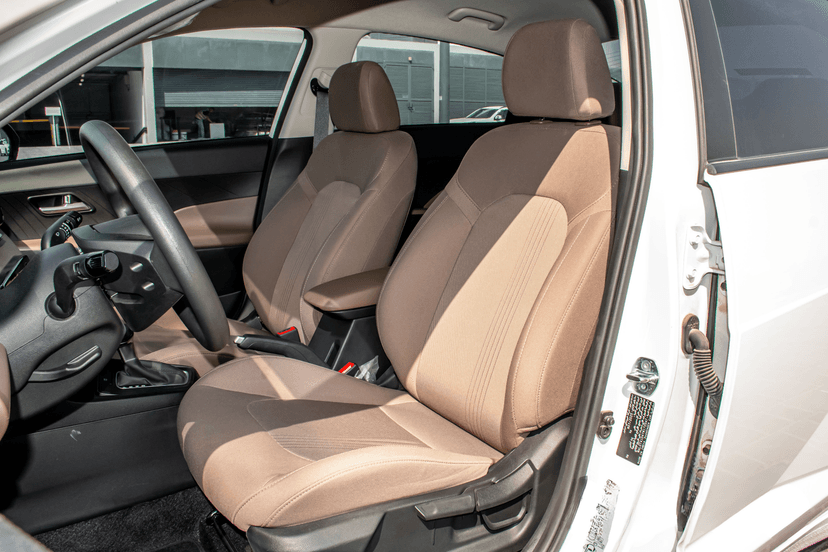 Hyundai Accent 2026 mieten in Dubai - Ansicht 14