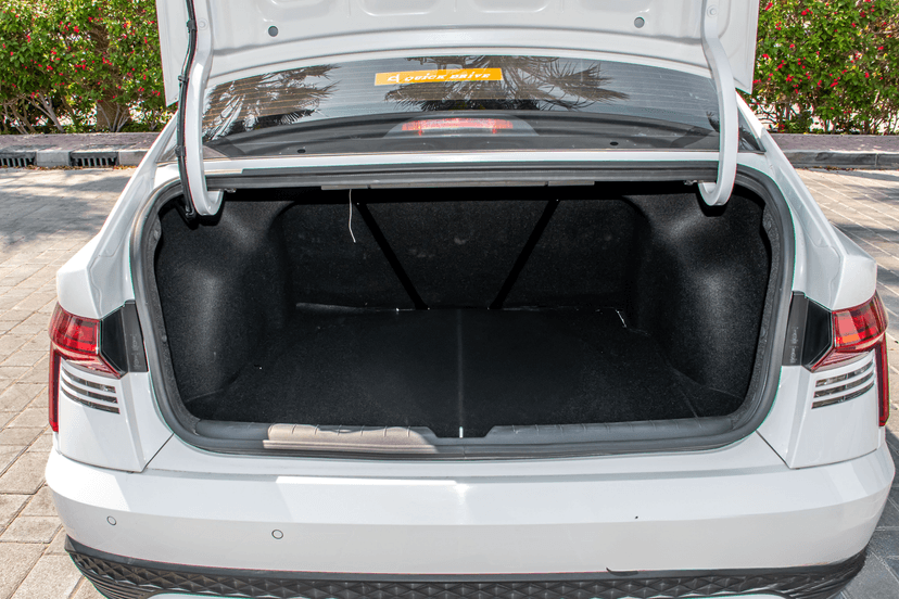 Hyundai Accent 2026 mieten in Dubai - Ansicht 8