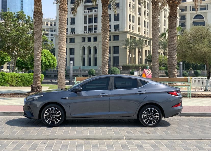 JAC J7 2026 mieten in Dubai - Ansicht 3