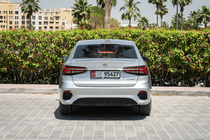 MG MG5 2025 mieten in Dubai - Ansicht 8