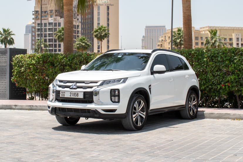 Mitsubishi ASX 2024 mieten in Dubai - Hauptansicht