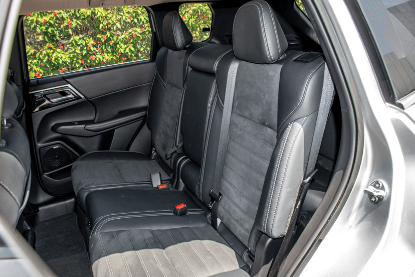 تأجير Mitsubishi Outlander 2026 في دبي - صورة 11