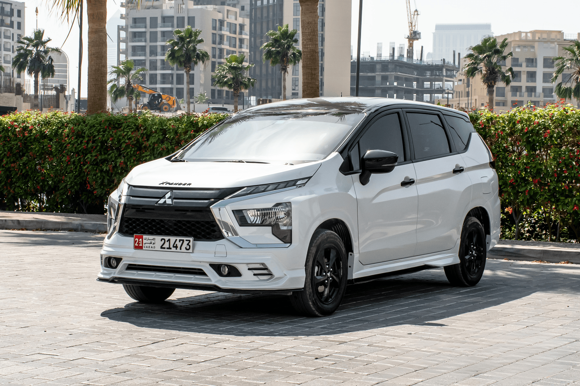 تأجير Mitsubishi Xpander 2026 في دبي - المنظر الأمامي