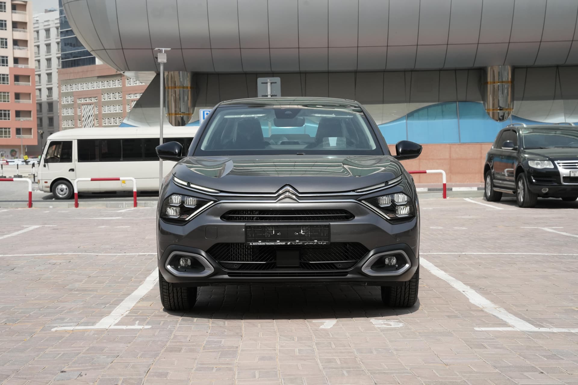 Citroen C4 X 2025 huren Dubai - Detailweergave