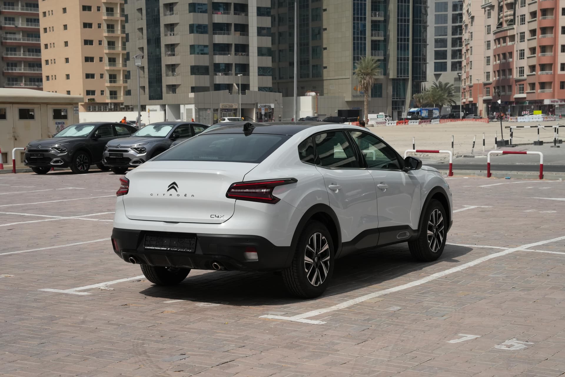 Citroen C4 X 2025 huren Dubai - Detailweergave