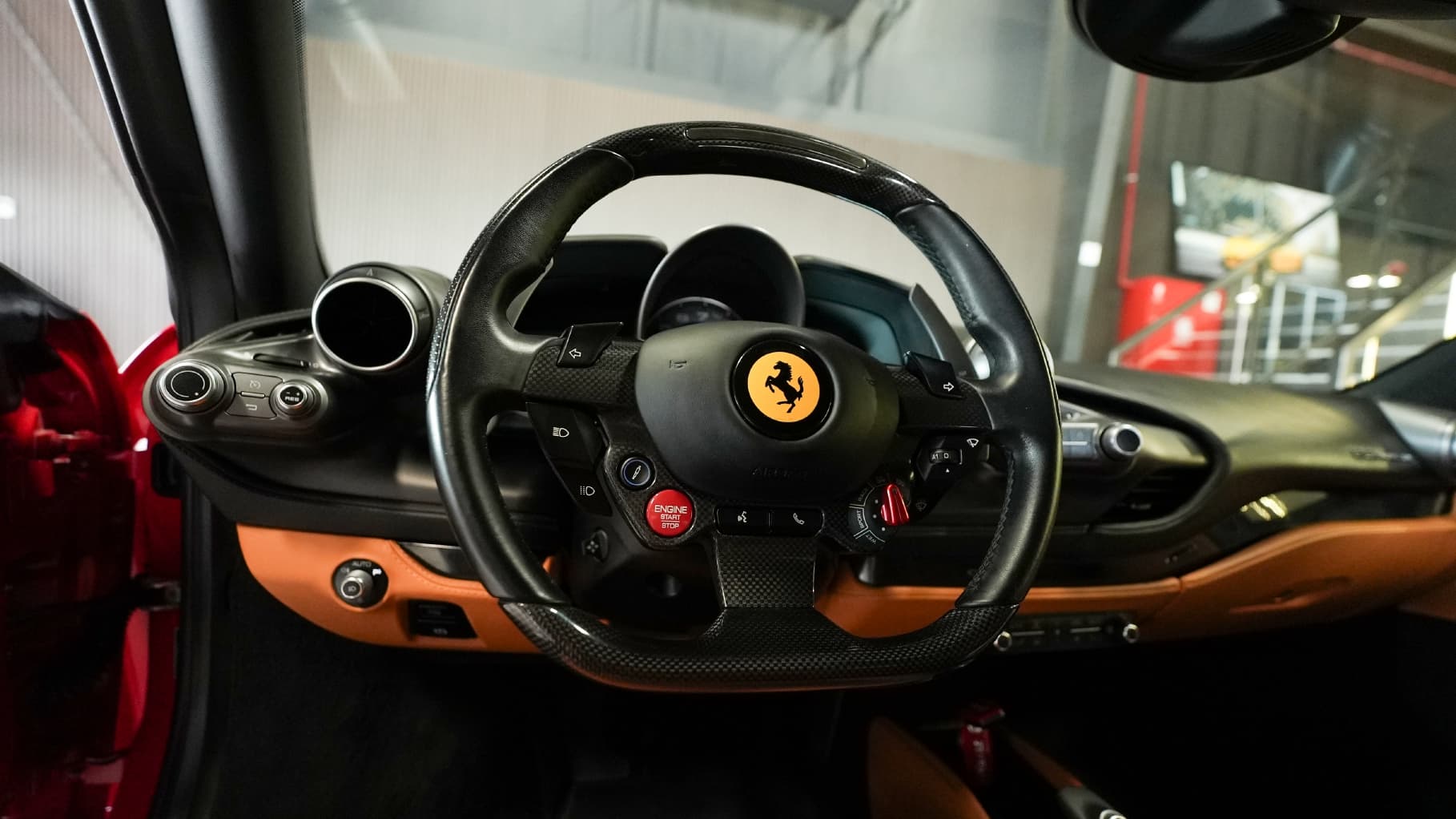 Ferrari F8 Tributo 2022 huren Dubai - Detailweergave