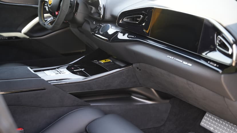 FERRARI PUROSANGUE 2025 Rental Dubai - View 10