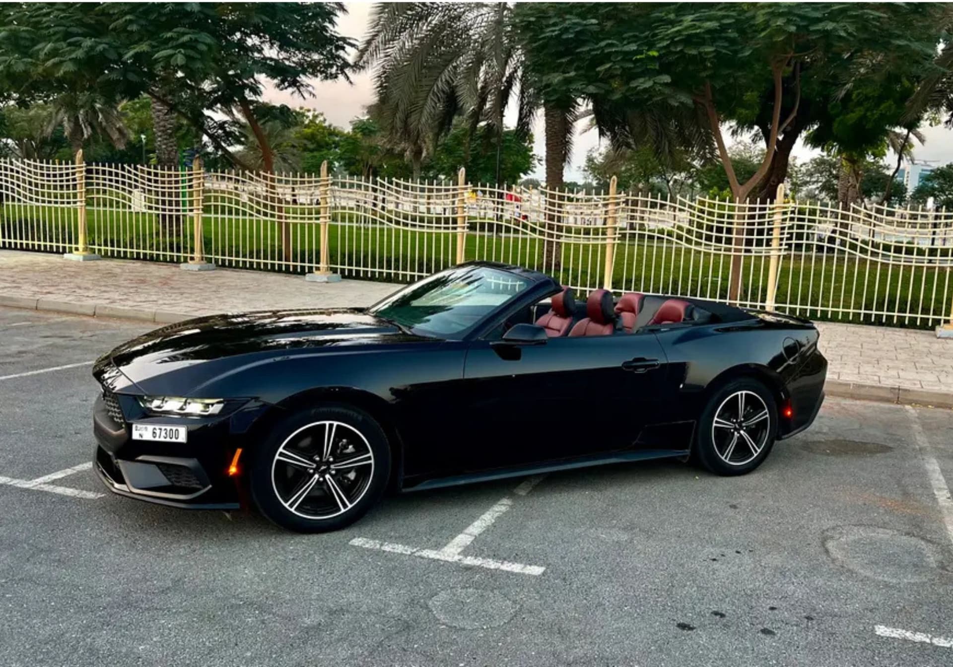 Ford Mustang Convertible 2025 huren Dubai - Detailweergave